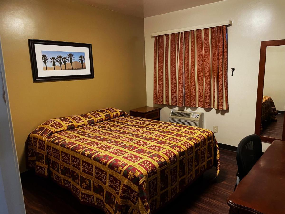 هنتنغتون بارك Lido Hotel المظهر الخارجي الصورة