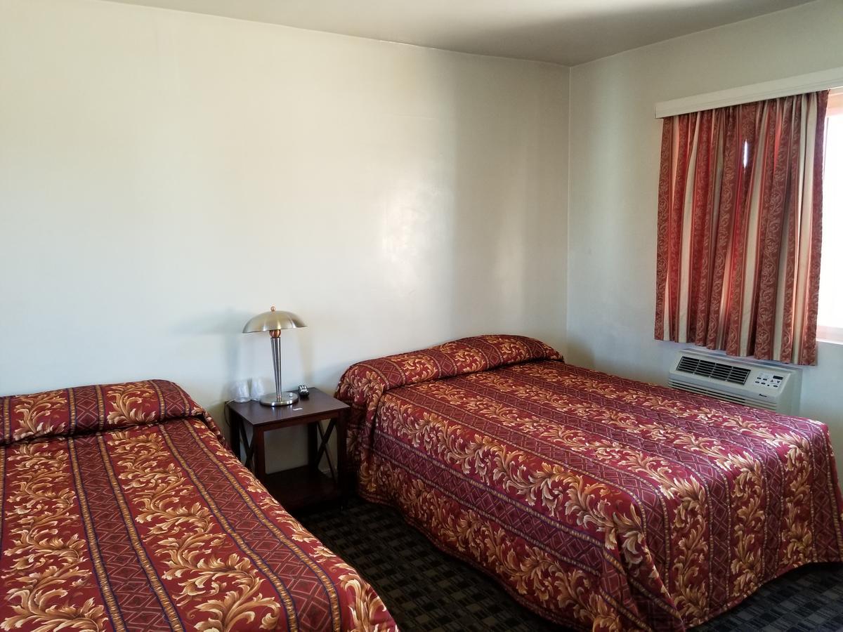 هنتنغتون بارك Lido Hotel المظهر الخارجي الصورة